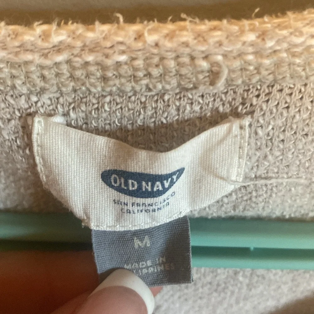 💜Old Navy Sweater Worn with love, with still a lot of wear left☺️. - Picture 2 of 3
